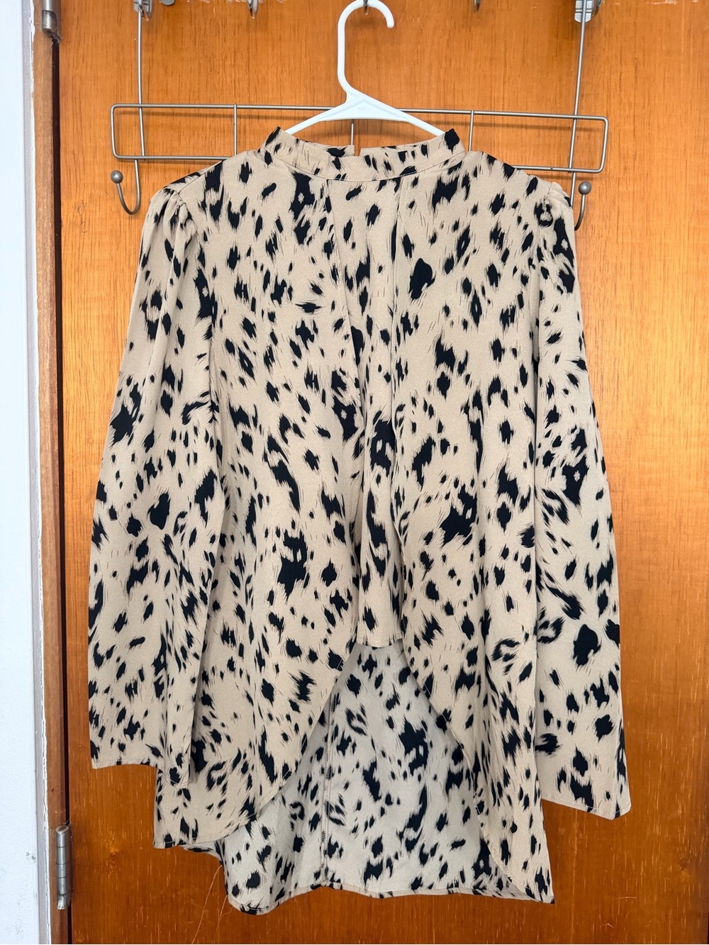 Women's Beige & Black Animal Print High-Low Mock Neck Blouse